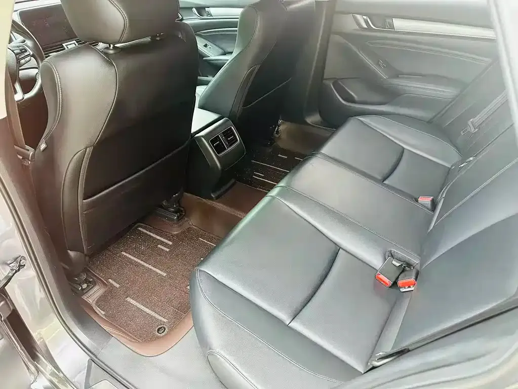 Honda Accord 2021 из CN, фото 10