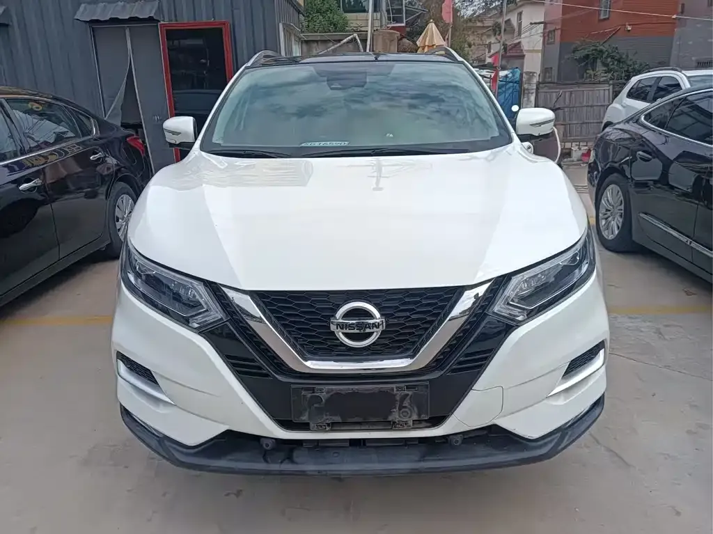 Nissan Qashqai 2021 из CN, фото 2