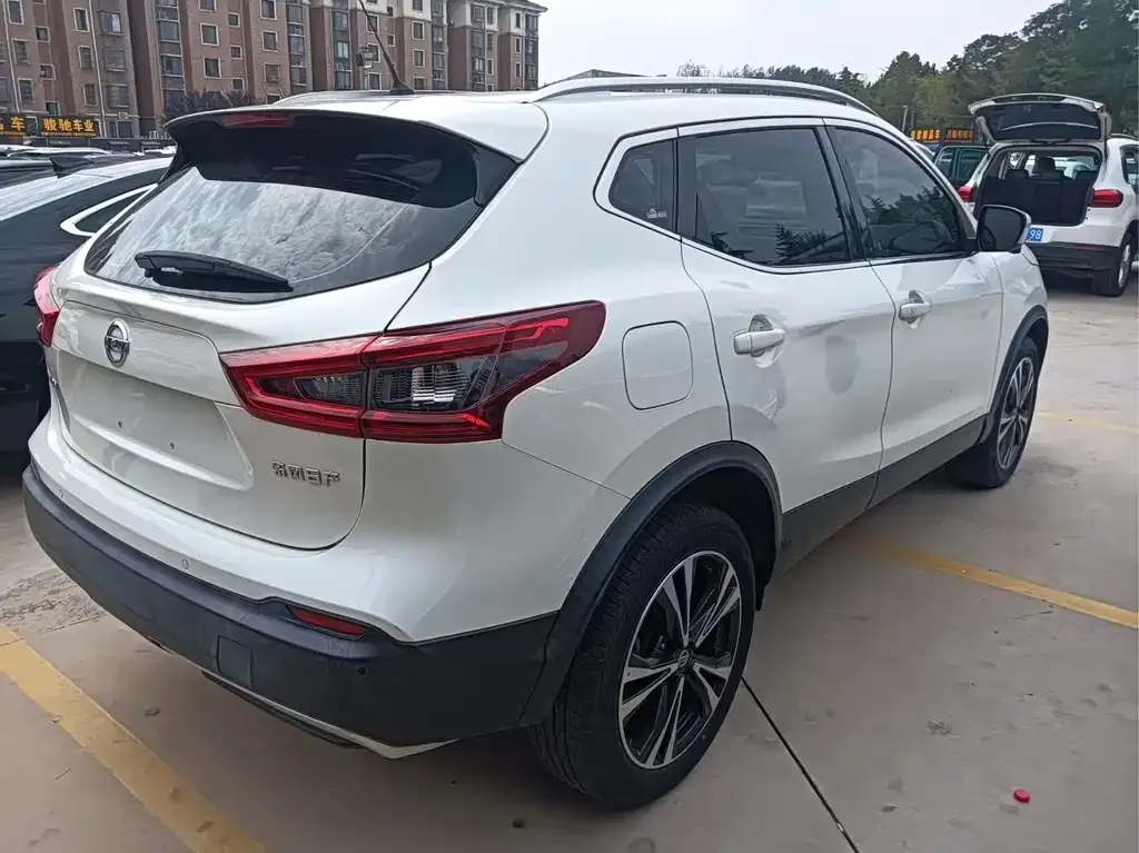 Nissan Qashqai 2021 из CN, фото 4
