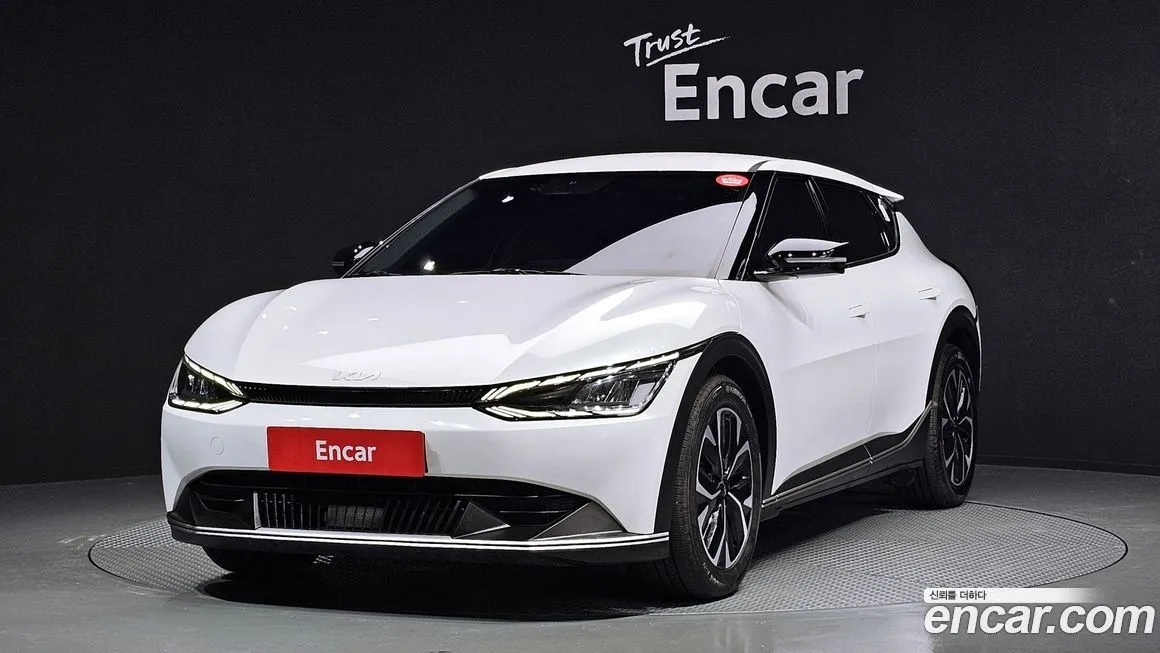 Kia EV6 — фото 1