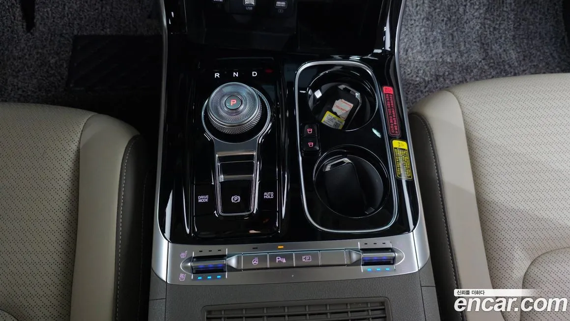 Kia Carnival — фото 9