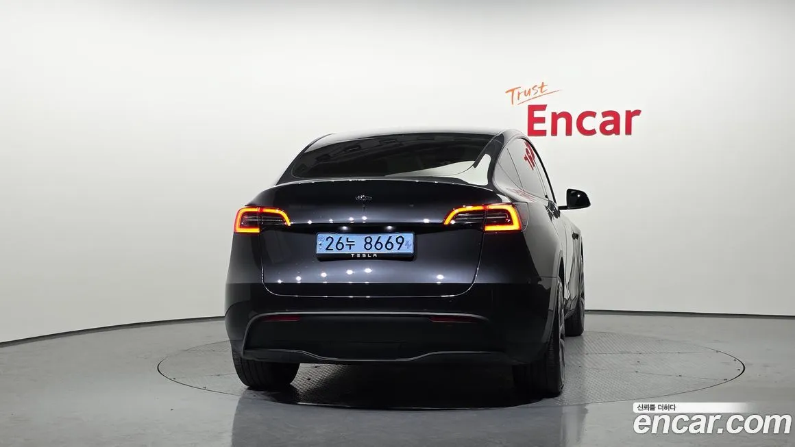 Tesla Model Y 2025 из KR, фото 4