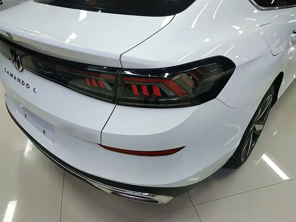 Volkswagen Lamando 2024 из CN, фото 8