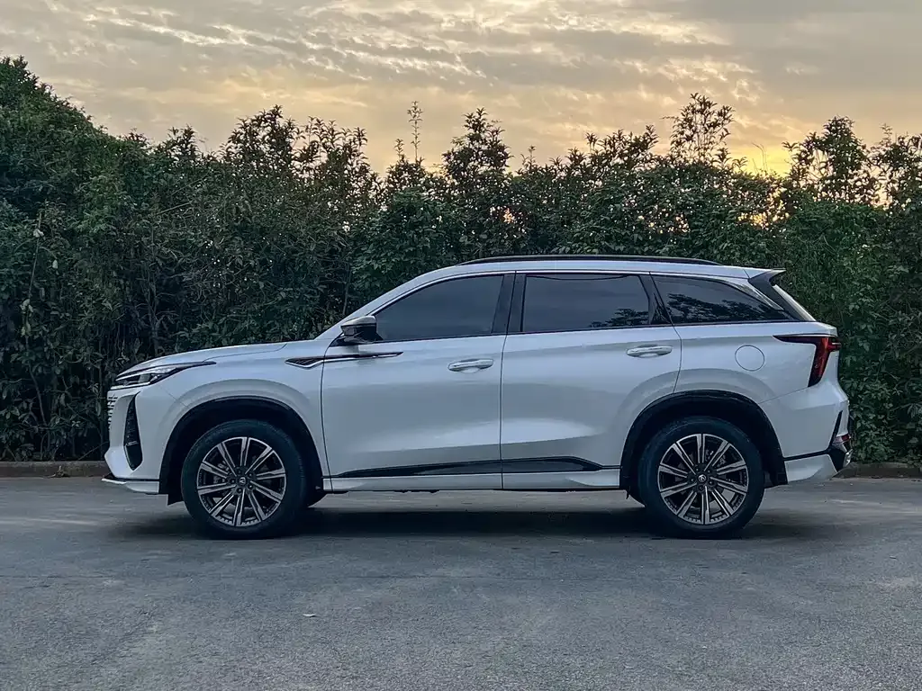 Changan CS75PLUS 2024 из CN, фото 6