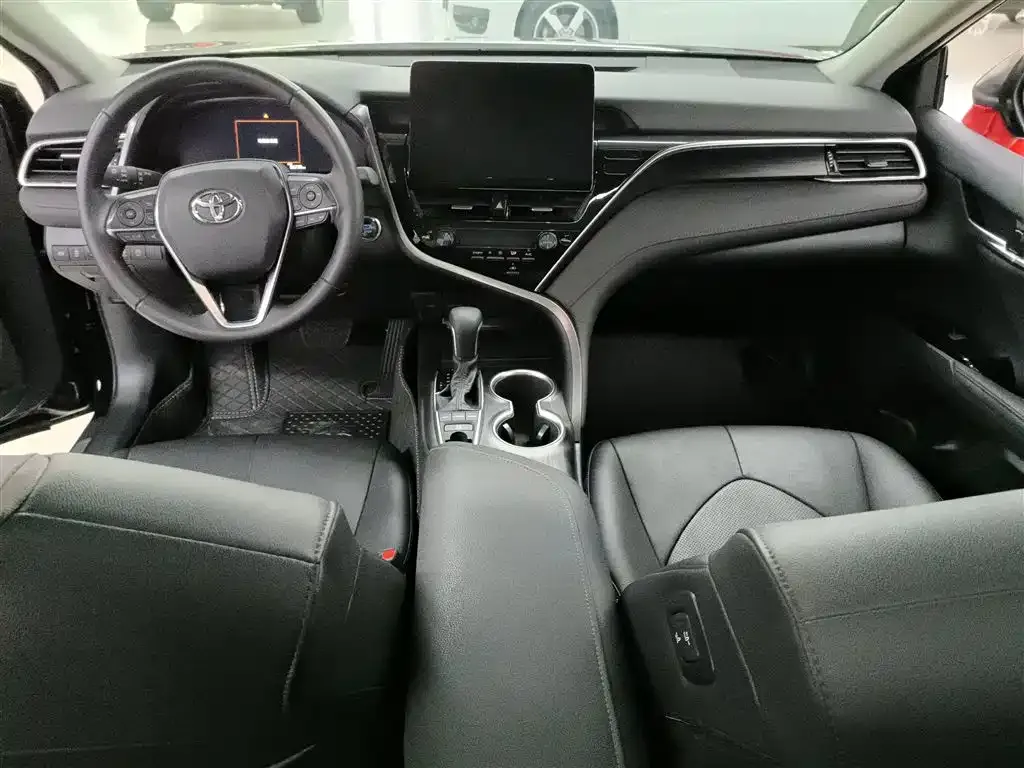 Toyota Camry 2021 из CN, фото 10