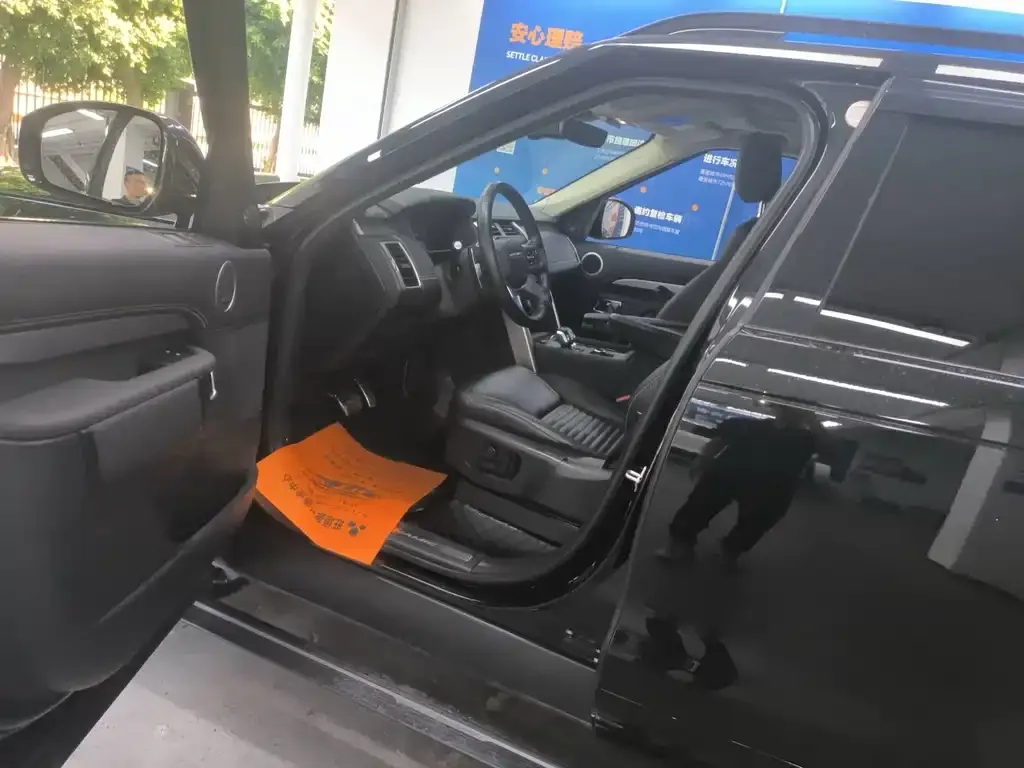 Land Rover Discovery 2023 из CN, фото 5