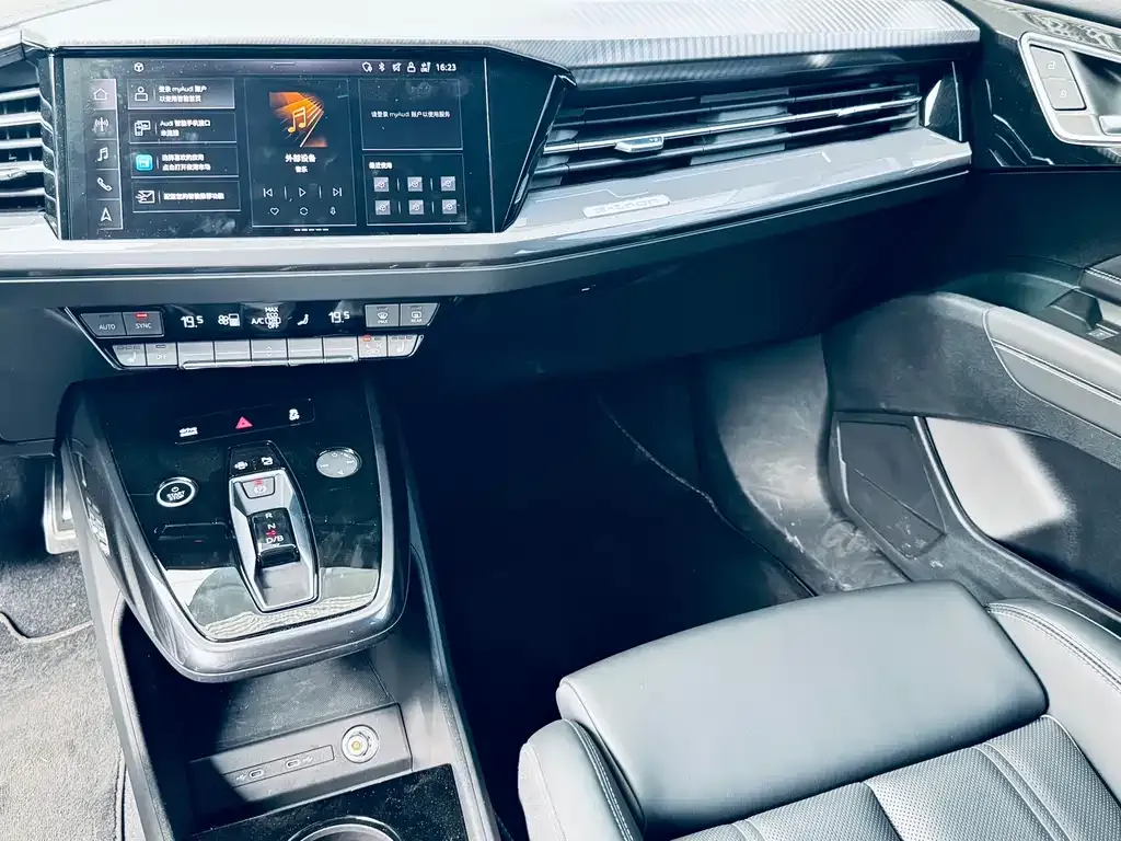 Audi Q4 e-tron 2024 из CN, фото 10