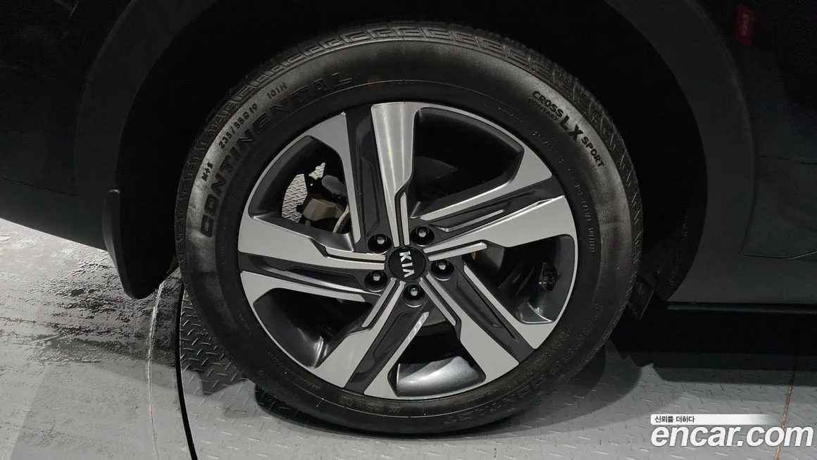 Kia Sorento — фото 5