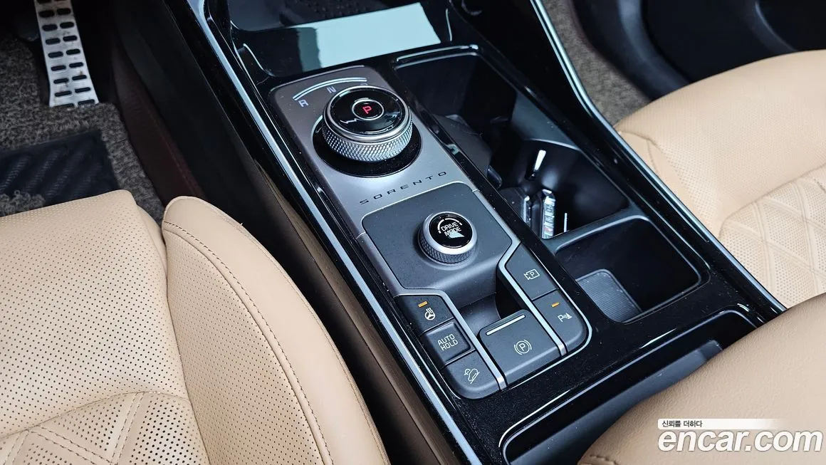 Kia Sorento — фото 9