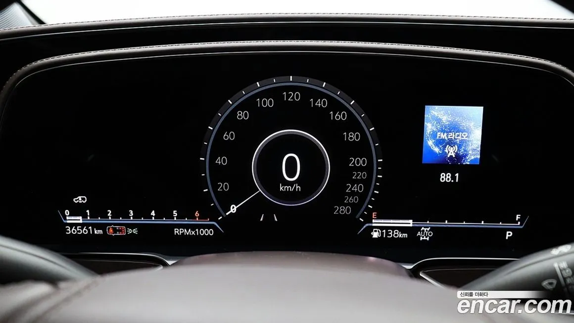 Cadillac Escalade 2022 из KR, фото 8