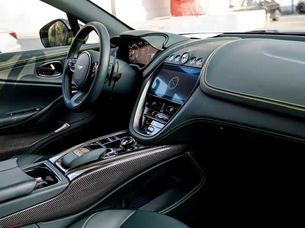 Aston Martin DBX 2023 из CN, фото 10