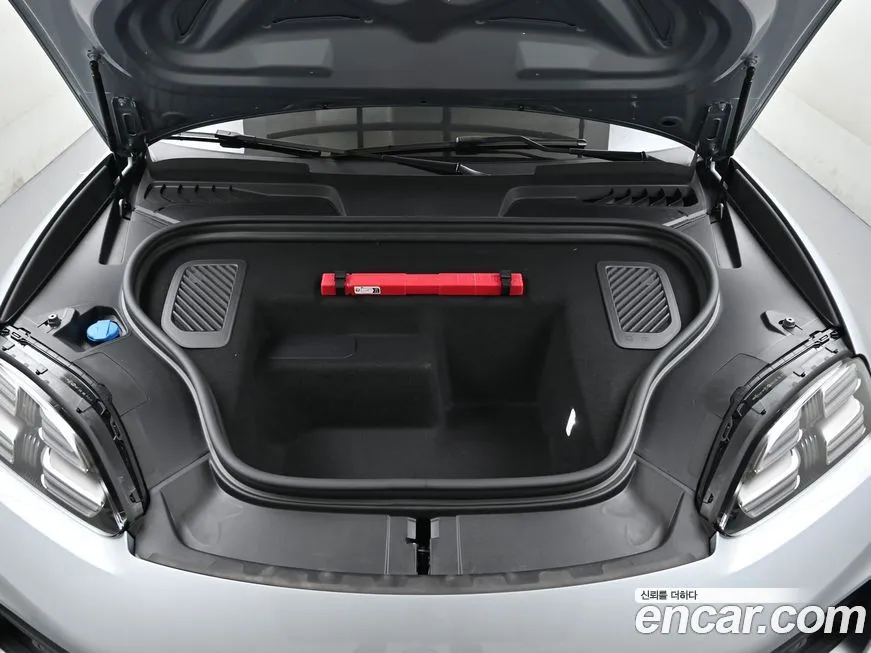 Porsche Macan 2025 из KR, фото 6