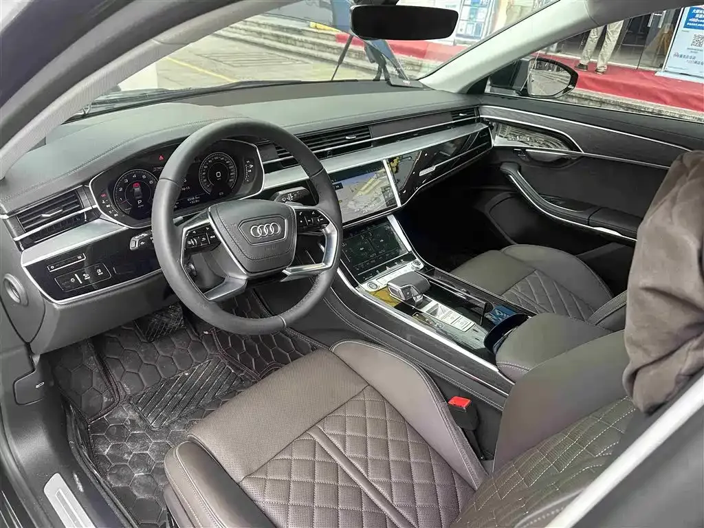 Audi A8 2025 из CN, фото 9