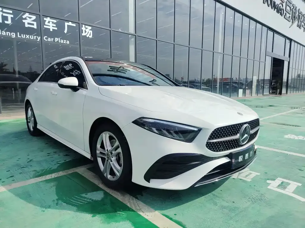 Mercedes-Benz A-Class 2024 из CN, фото 3