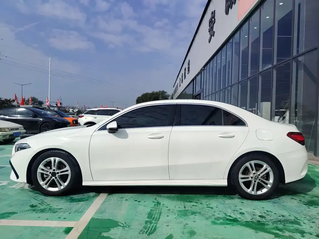 Mercedes-Benz A-Class 2024 из CN, фото 4