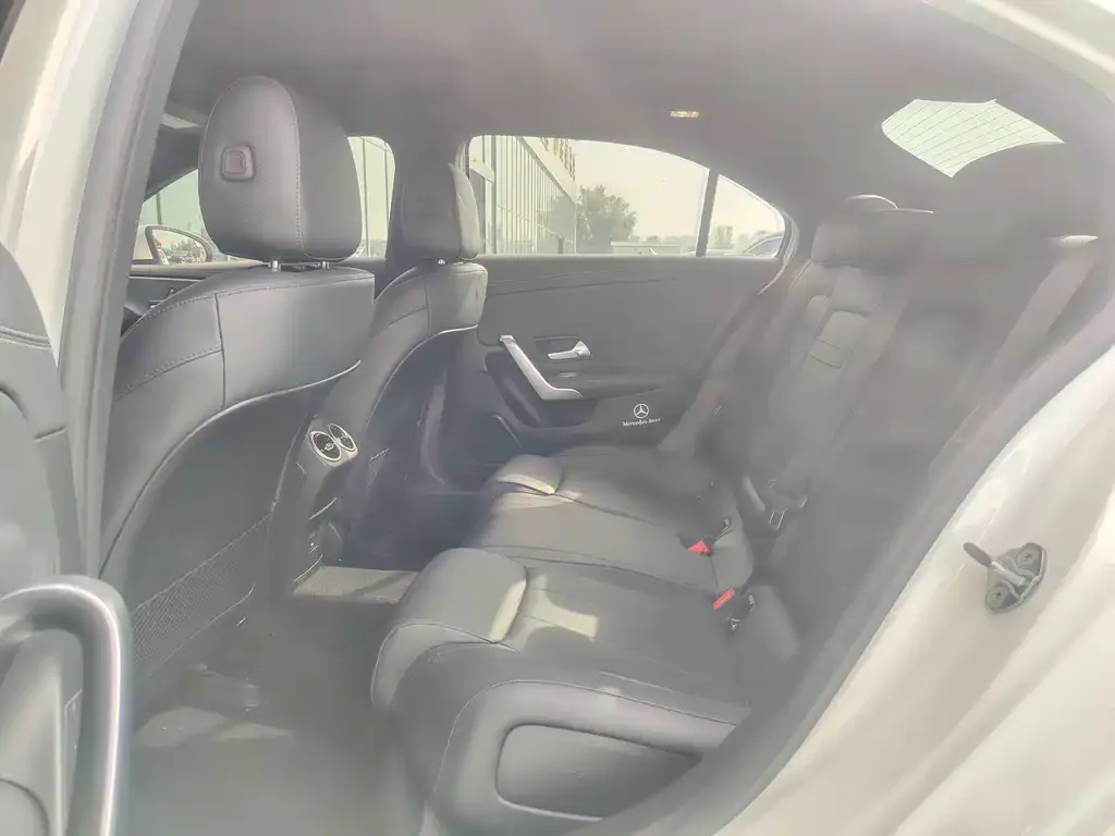 Mercedes-Benz A-Class 2024 из CN, фото 9