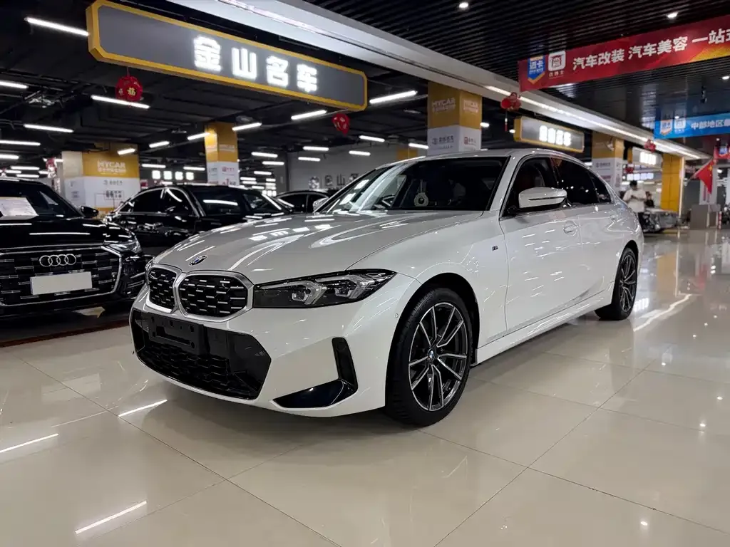 BMW 3 Series 2024 из CN, фото 1