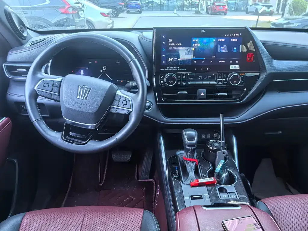 Toyota Crown Kluger 2023 из CN, фото 6