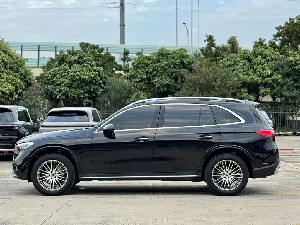 Mercedes-Benz GLC 2024 из CN, фото 2