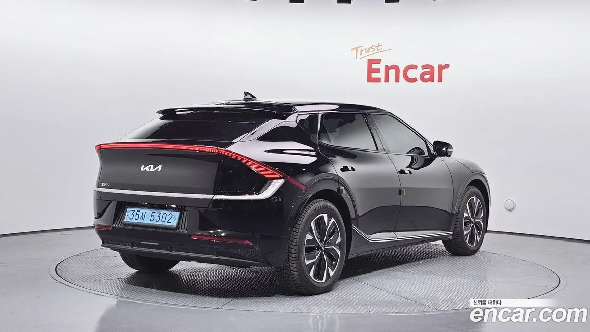 Kia EV6 — фото 2