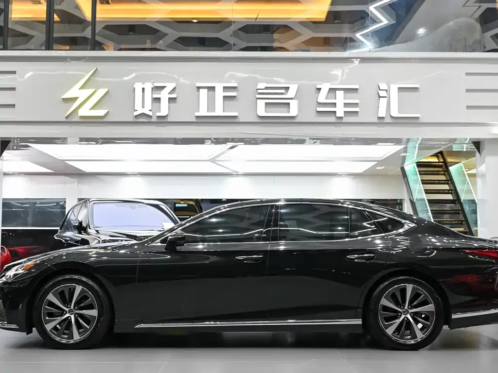Lexus LS 2023 из CN, фото 4
