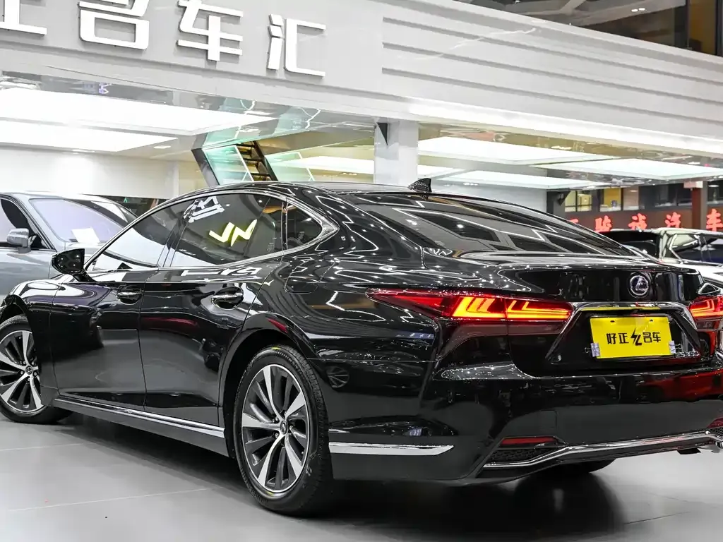 Lexus LS 2023 из CN, фото 5