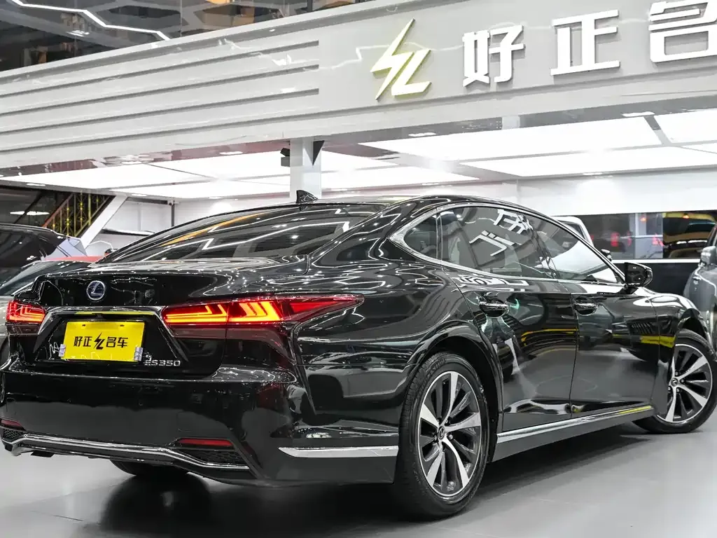 Lexus LS 2023 из CN, фото 7