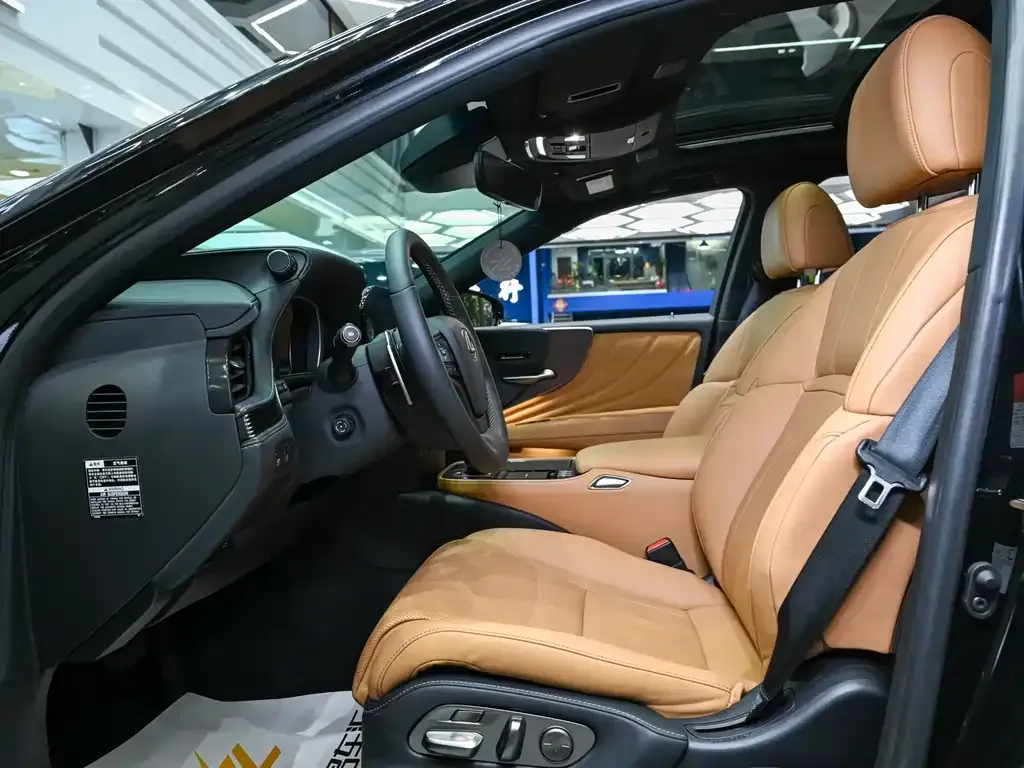 Lexus LS 2023 из CN, фото 8