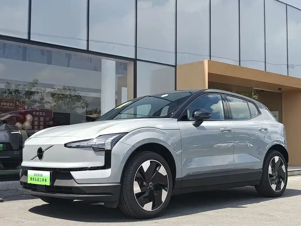 Volvo EX30