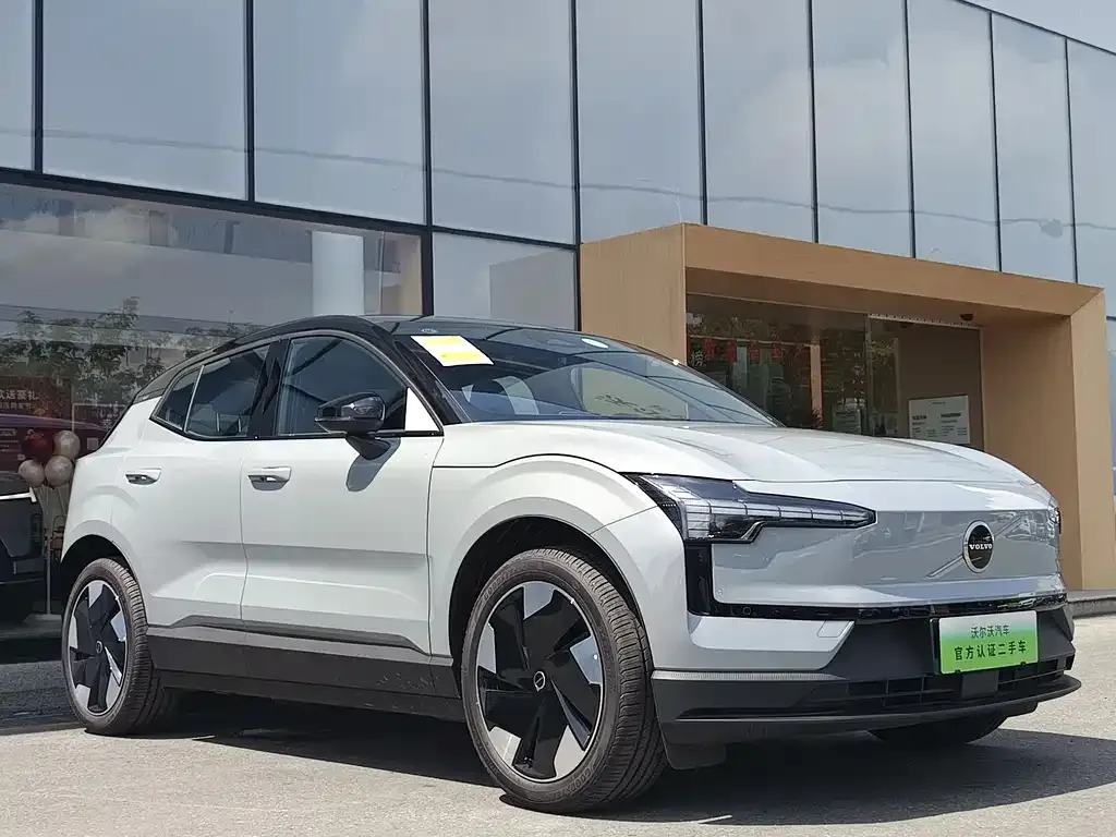 Volvo EX30 2025 из CN, фото 3