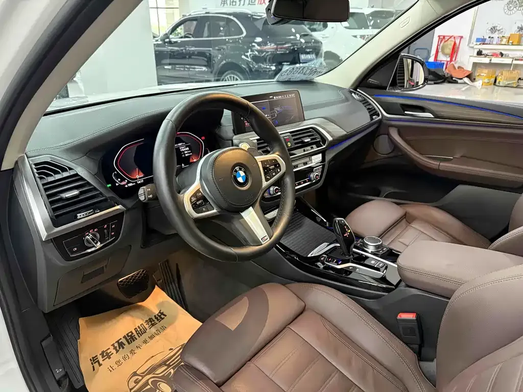 BMW X3 — фото 10