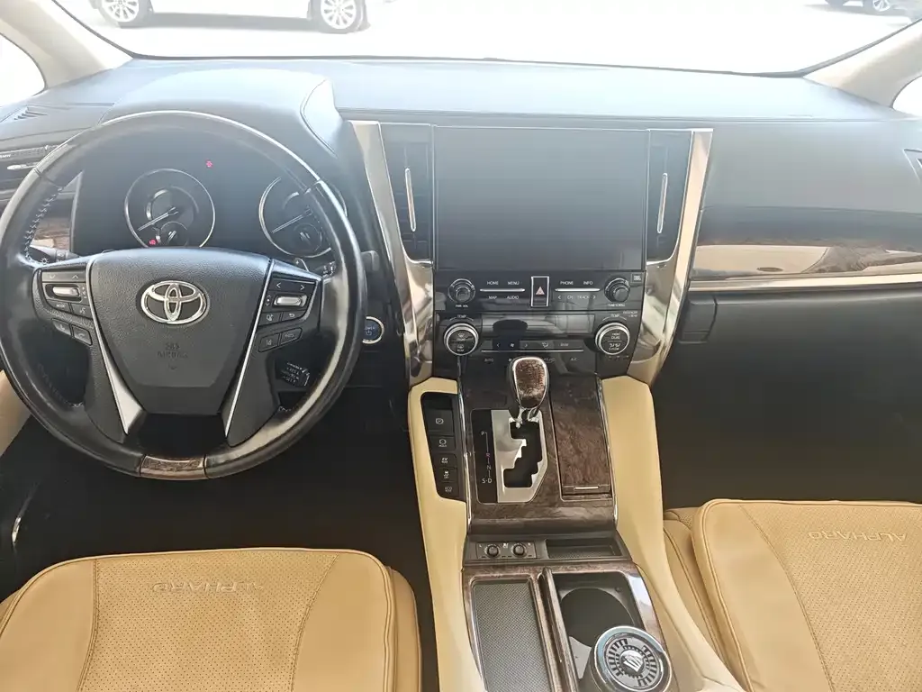 Toyota Vellfire 2022 из CN, фото 6