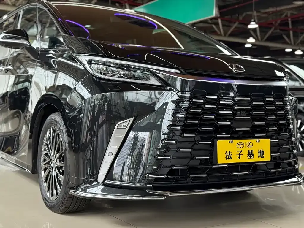 Lexus LM 2024 из CN, фото 4