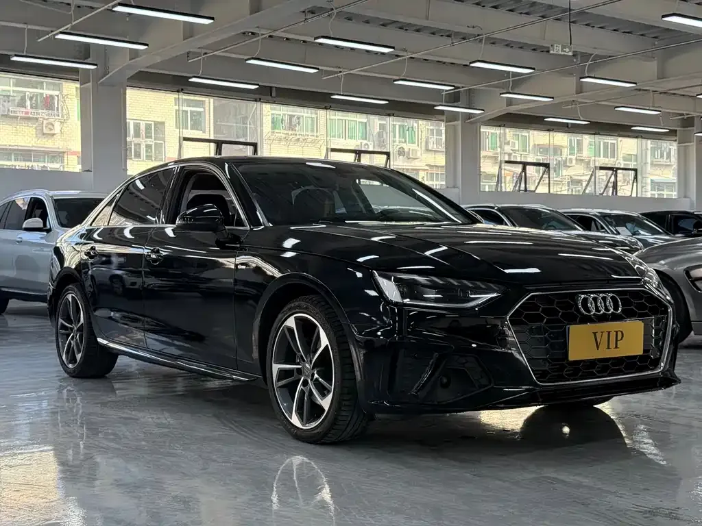 Audi A4L 2021 из CN, фото 3