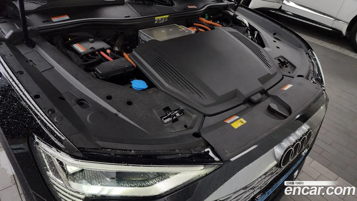 Audi Q8 e-tron 2024 из KR, фото 6