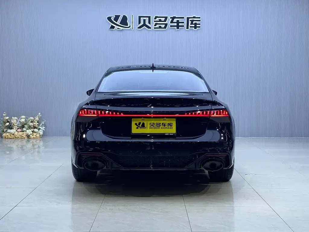 Audi A7L 2024 из CN, фото 4