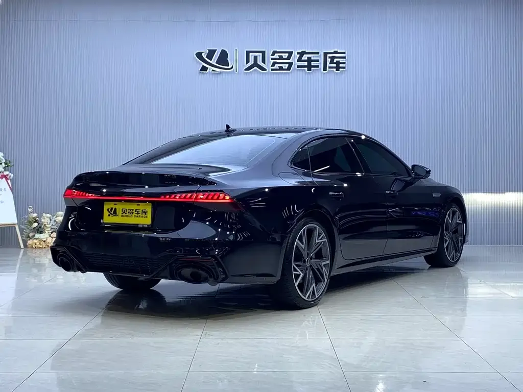Audi A7L 2024 из CN, фото 5