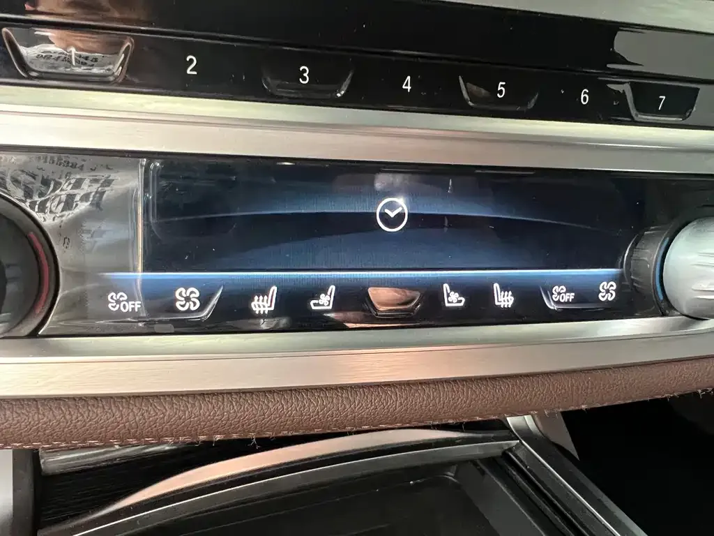 BMW 7 Series 2022 из CN, фото 5