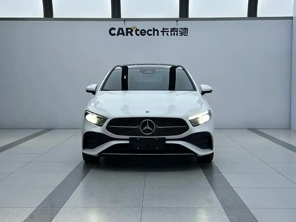 Mercedes-Benz A-Class 2024 из CN, фото 2