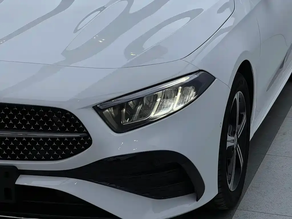 Mercedes-Benz A-Class 2024 из CN, фото 3