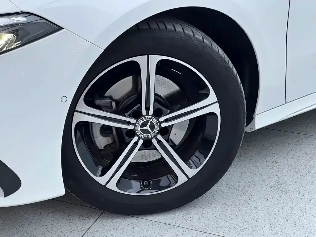 Mercedes-Benz A-Class 2024 из CN, фото 7