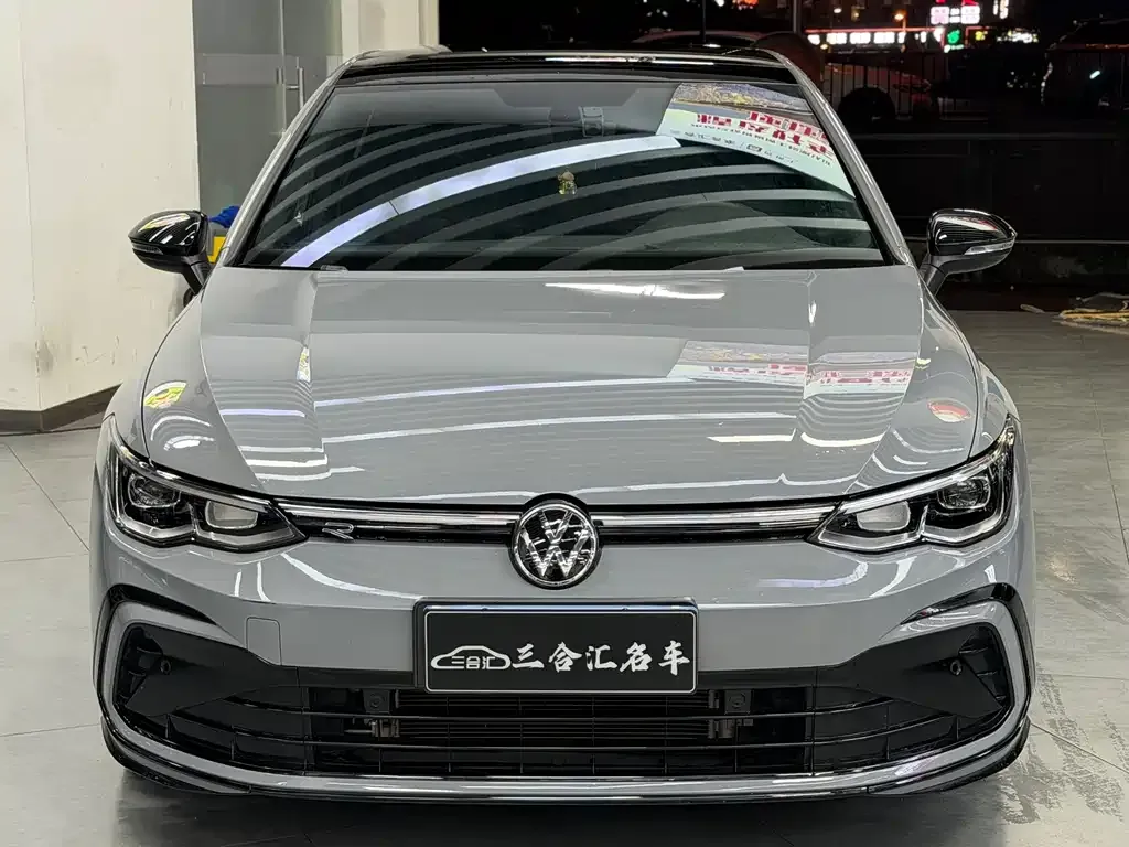 Volkswagen Golf 2024 из CN, фото 2