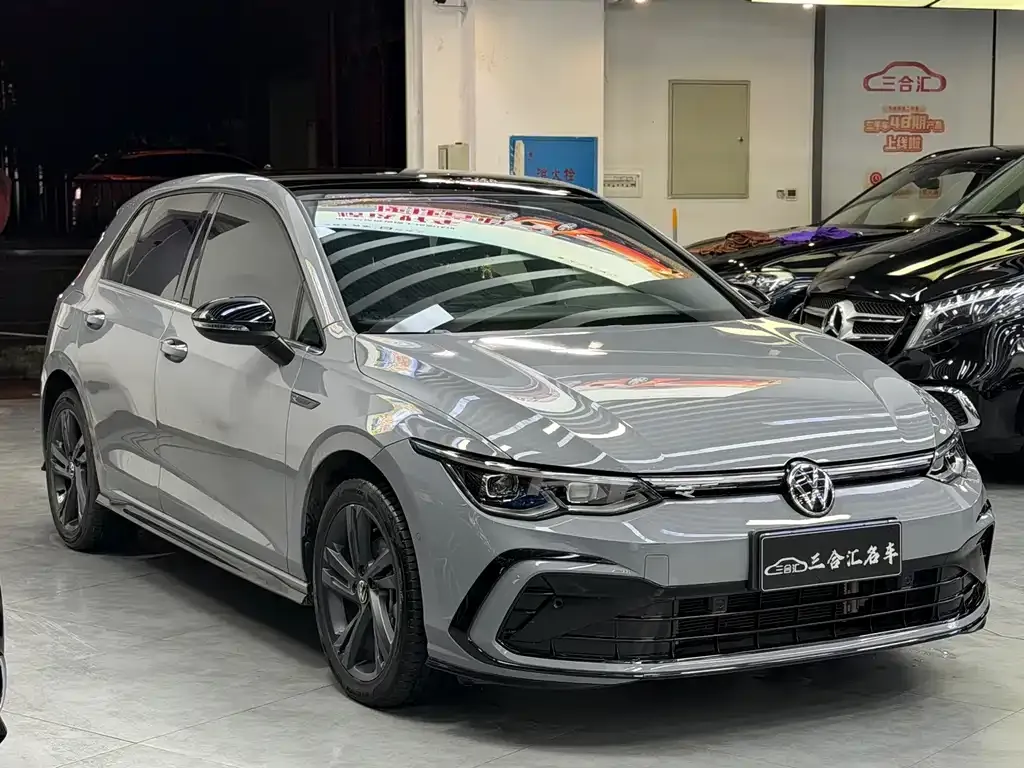 Volkswagen Golf 2024 из CN, фото 3