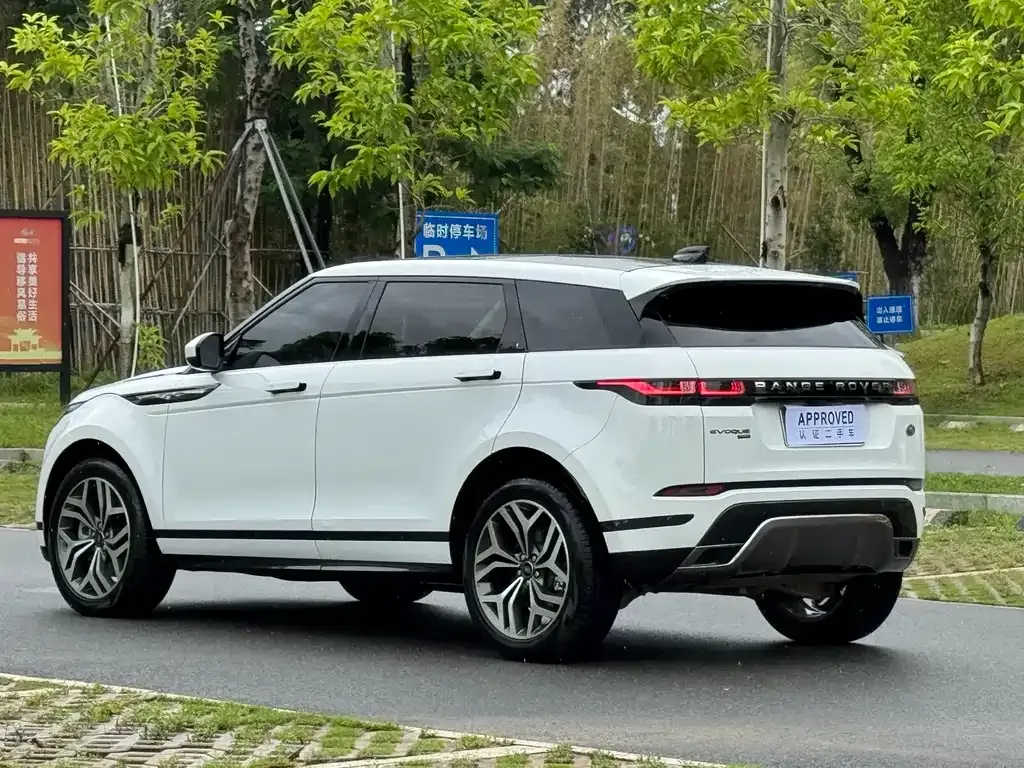Land Rover Evoque 2023 из CN, фото 7