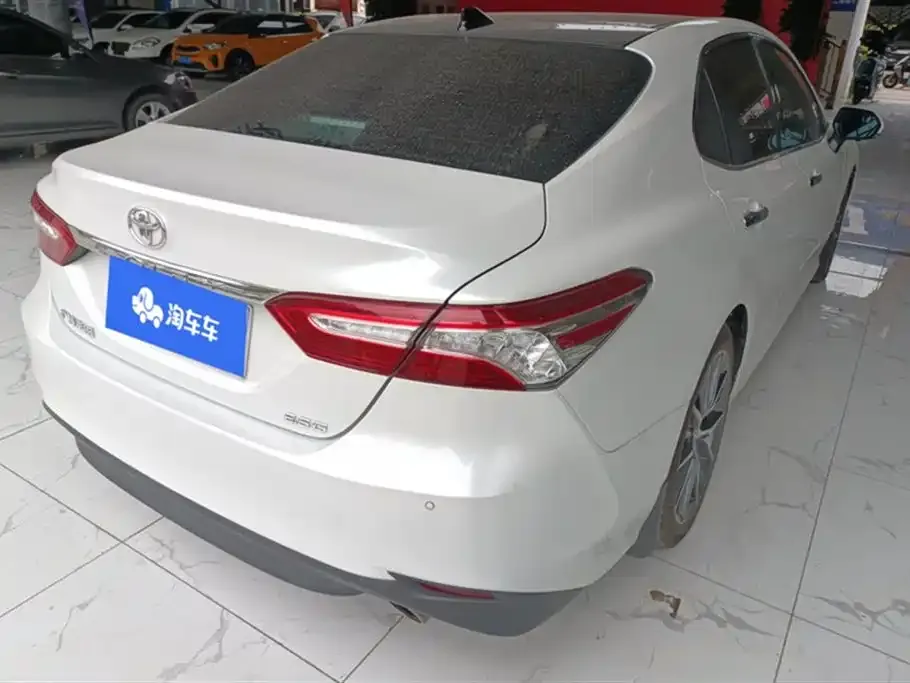 Toyota Camry 2021 из CN, фото 2