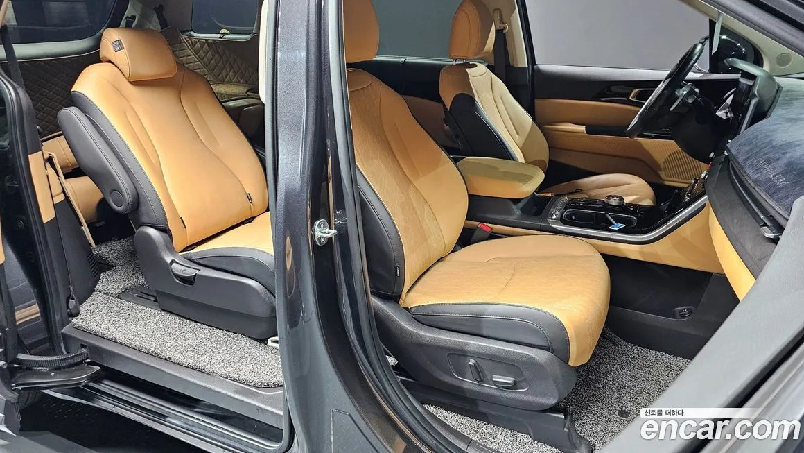 Kia Carnival — фото 10