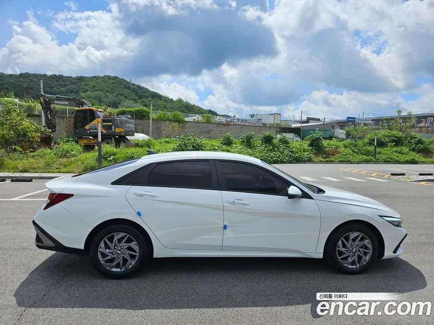 Hyundai AVANTE 2024 из KR, фото 6