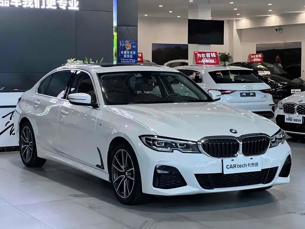 BMW 3 Series 2021 из CN, фото 3