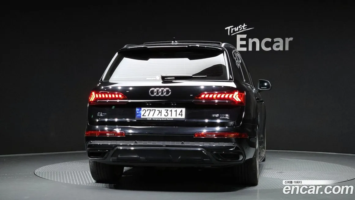 Audi Q7 — фото 4