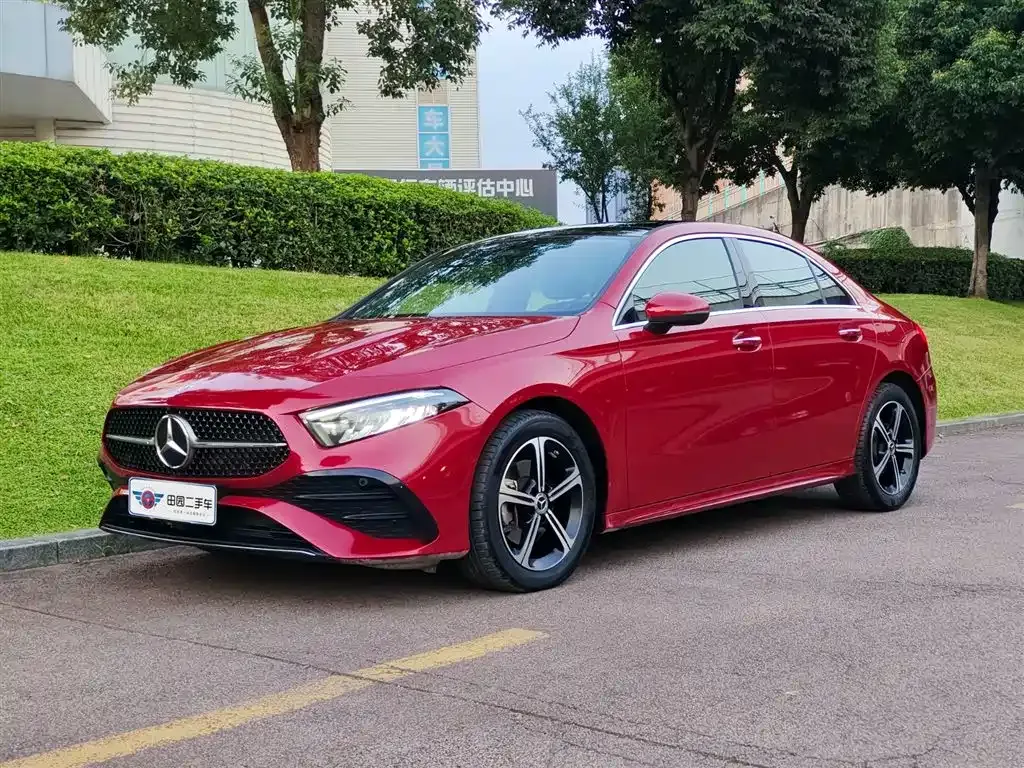 Mercedes-Benz A-Class — фото 1